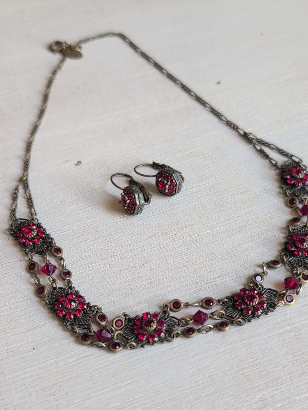 Liz Paiacios Antique 17" Necklace & Earring Set with Red Crystals